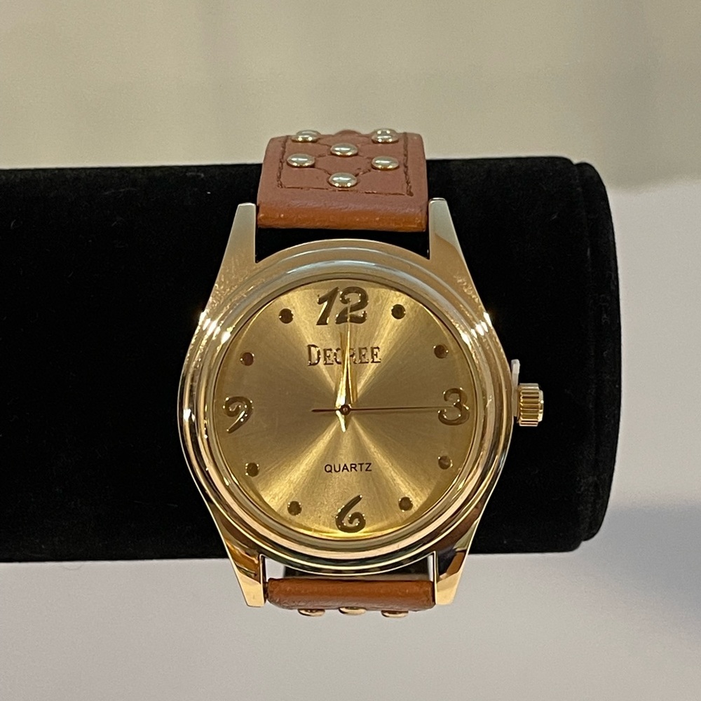 Decree Unisex Stainless Steel Quartz Movement Designer Watch. Tan.